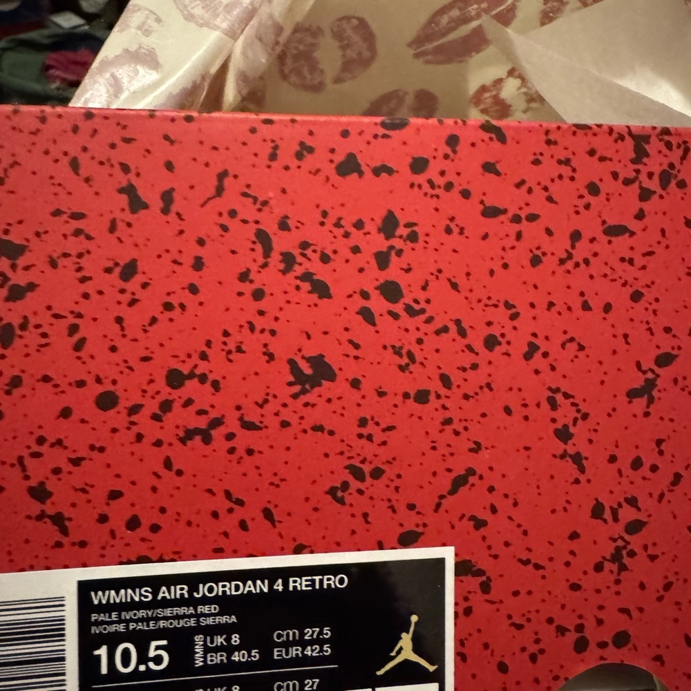 Valentines Day Women’s Jordan 4 Retro ❤️